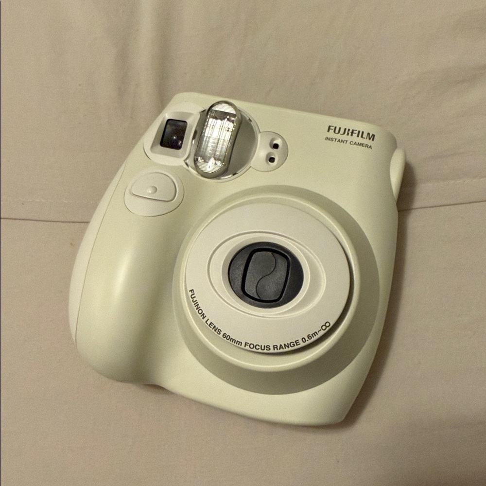 Fujifilm Instax Mini Camera - Soft Cream